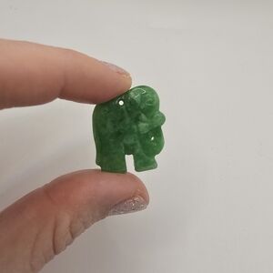 VINTAGE JADE JADEITE GREEN ELEPHANT PENDANT